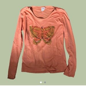 Vintage 70s butterfly longsleeve
Would best fit a size S